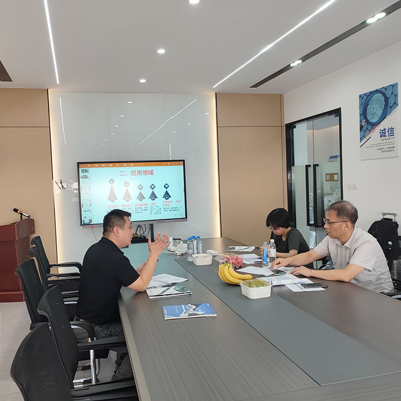 Klien dari Pharm-Tech (Tianjin) Co., Ltd Mengunjungi Perusahaan Kami untuk Kerjasama