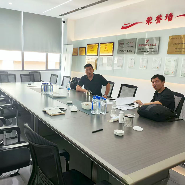 Shandong Boneng Chemical Equipment Co., Ltd. Mengunjungi Perusahaan Kami dan Menandatangani Perjanjian Pembelian
